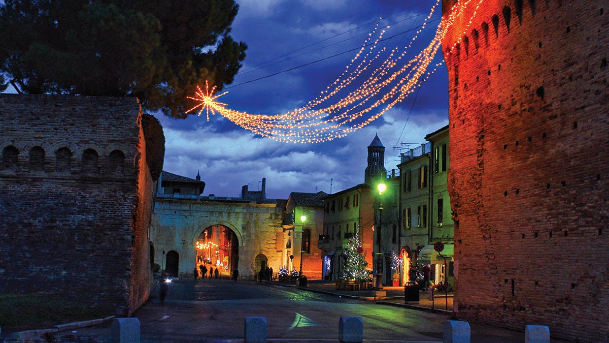 La Provincia di Pesaro e Urbino si tinge di “Rosso Speranza”