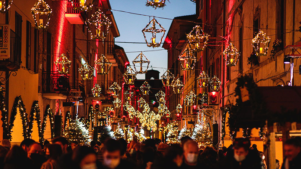 Il Ponte dell’Immacolata si accende con ‘Il Natale che non ti aspetti’